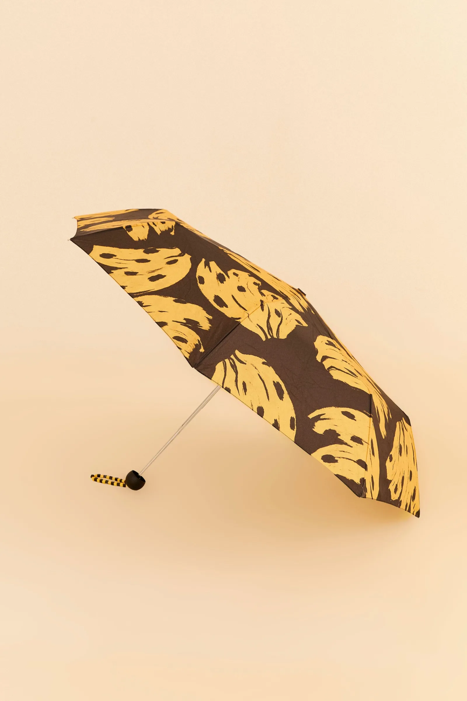  BLACK BOSSA BANANA UMBRELLA