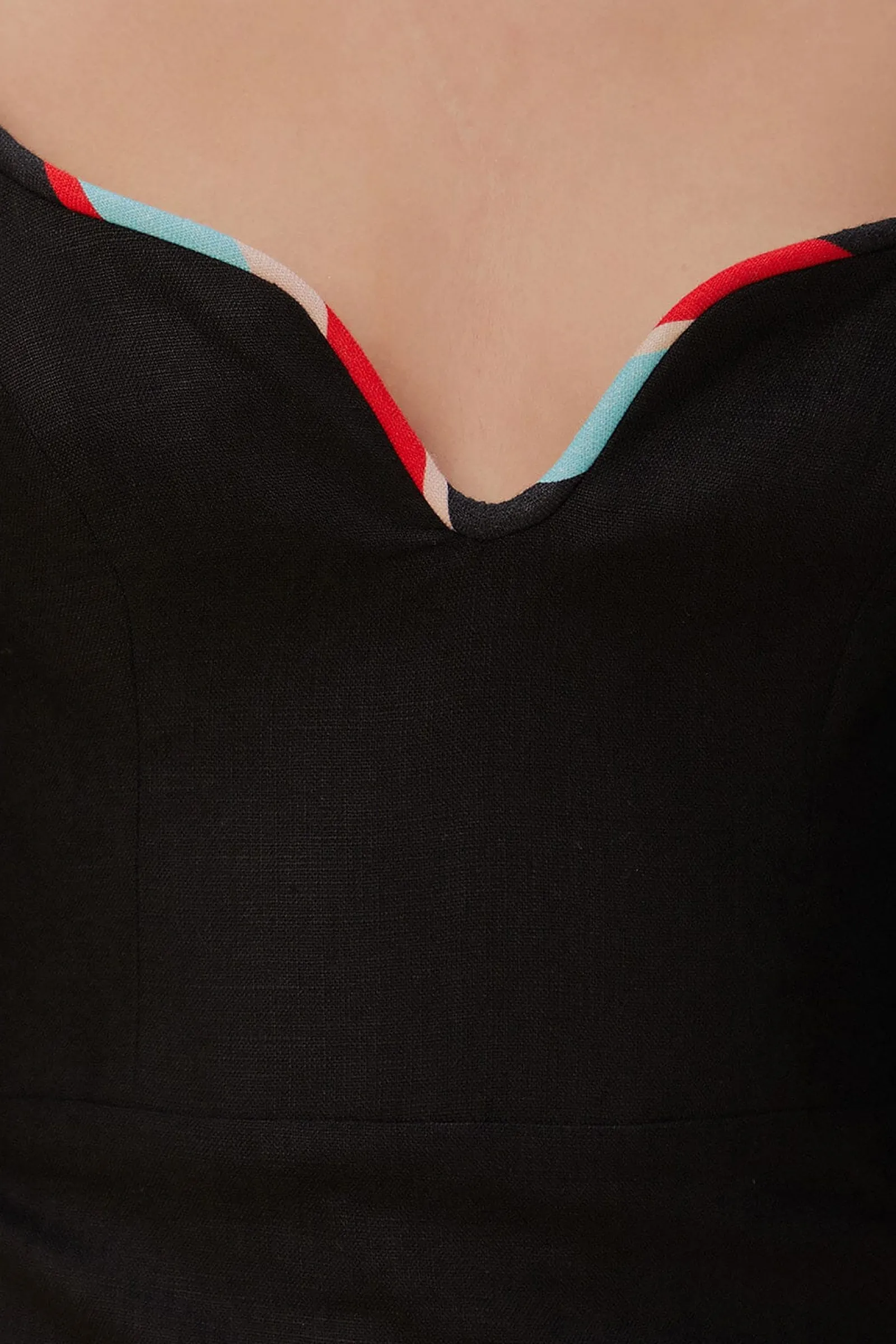 BLACK COLORED STRIPES SHORT SLEEVE MINI DRESS