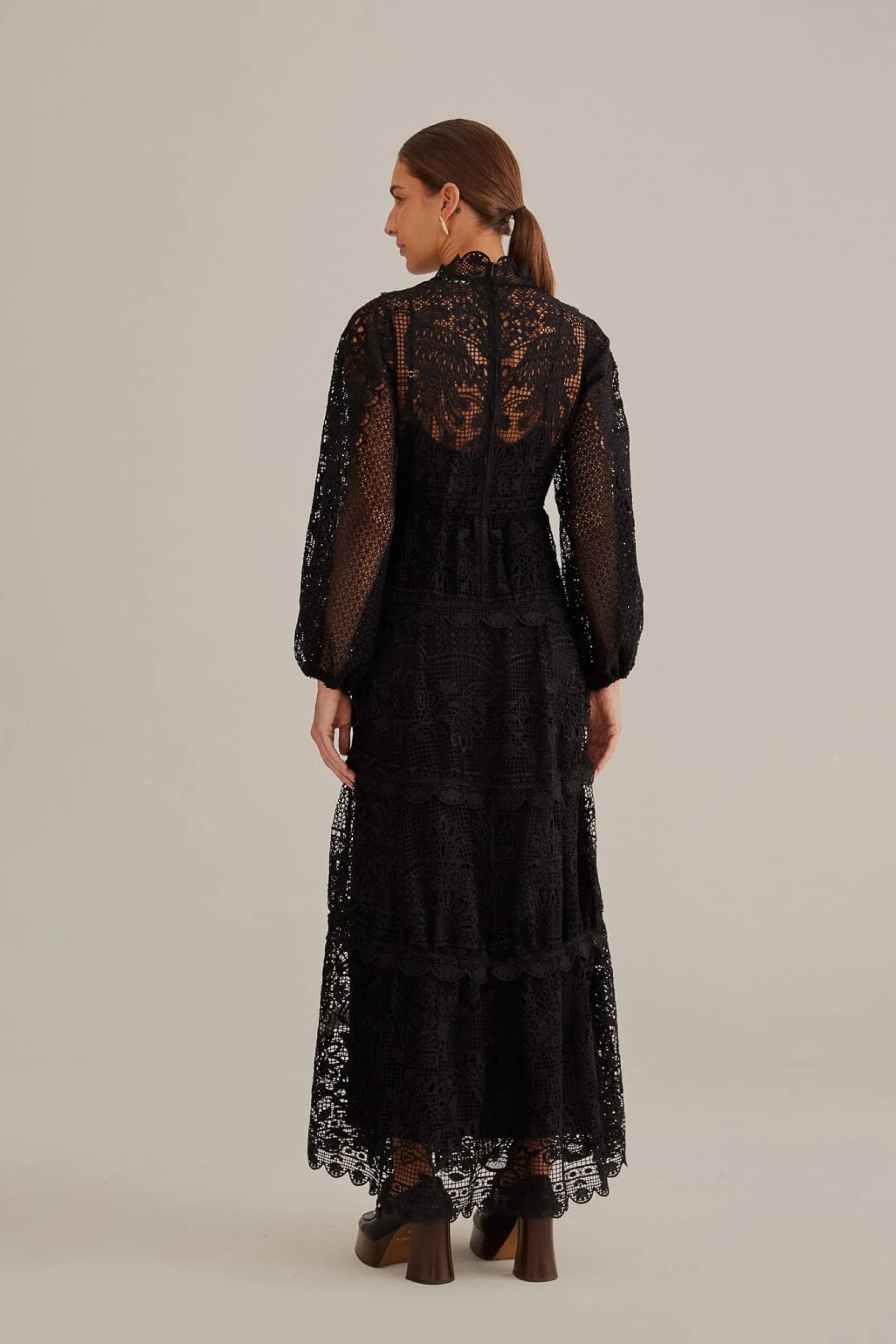 BLACK GUIPURE LONG SLEEVE MAXI DRESS