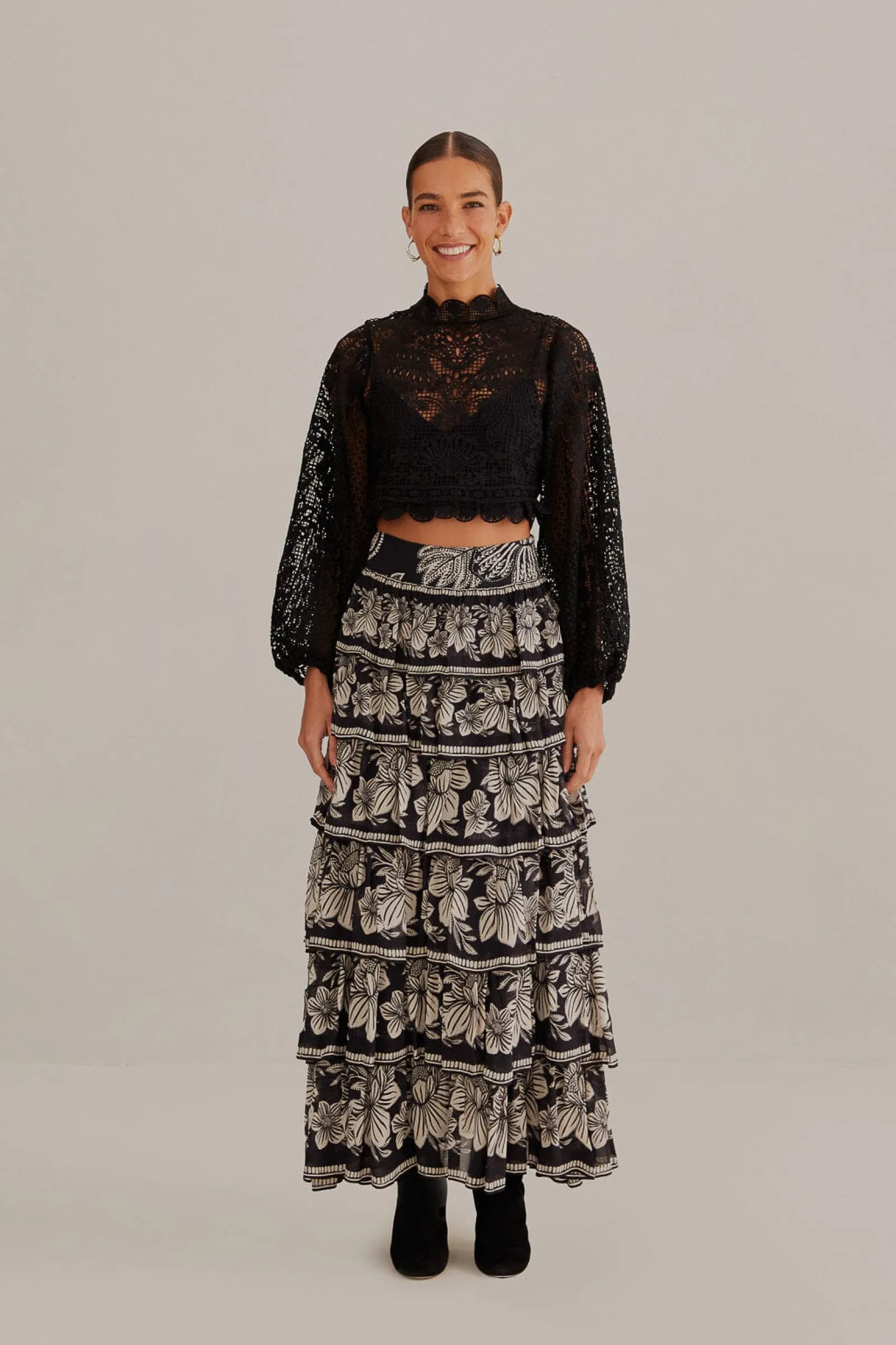 BLACK GUIPURE LONG SLEEVE BLOUSE