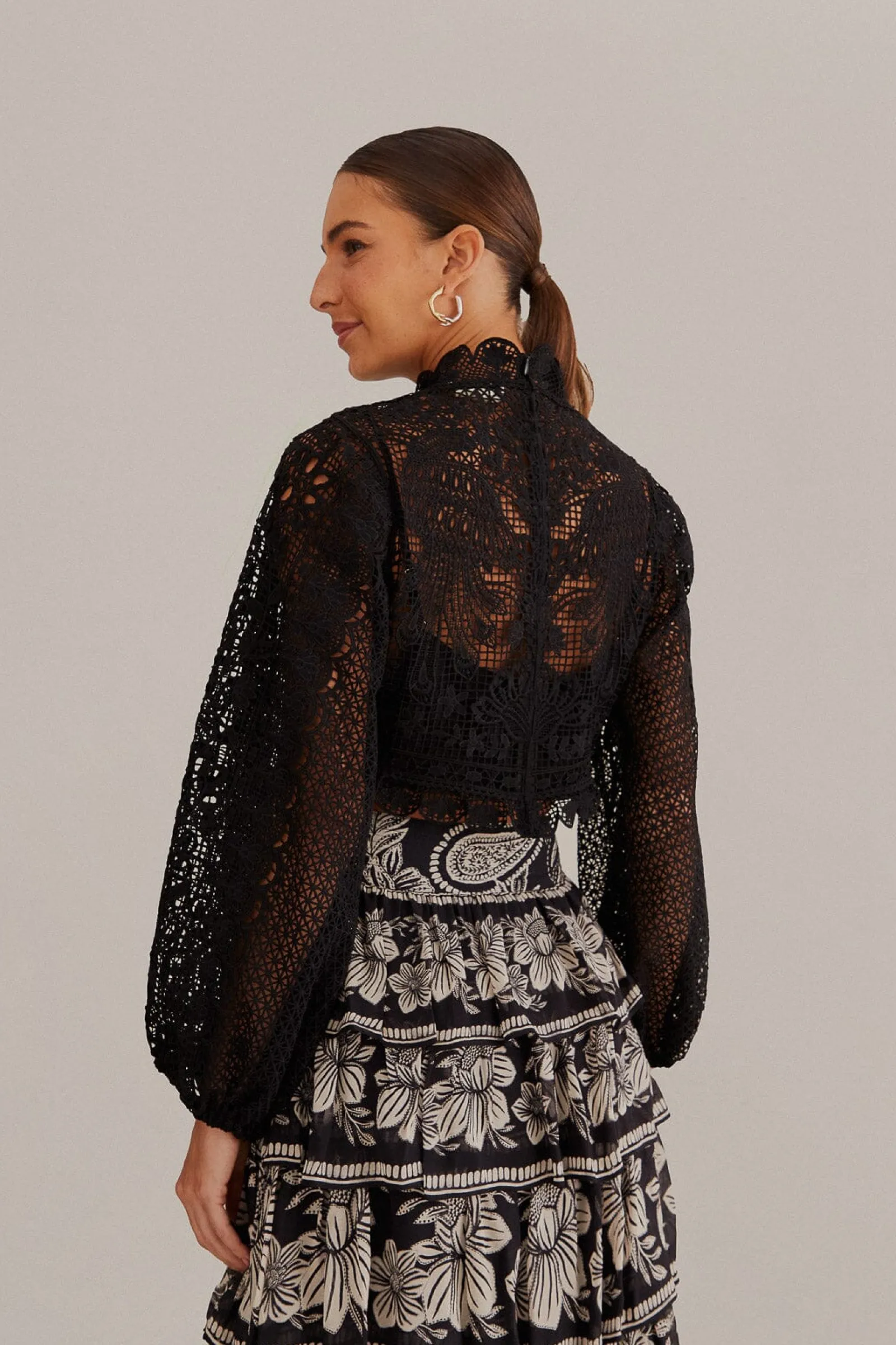 BLACK GUIPURE LONG SLEEVE BLOUSE