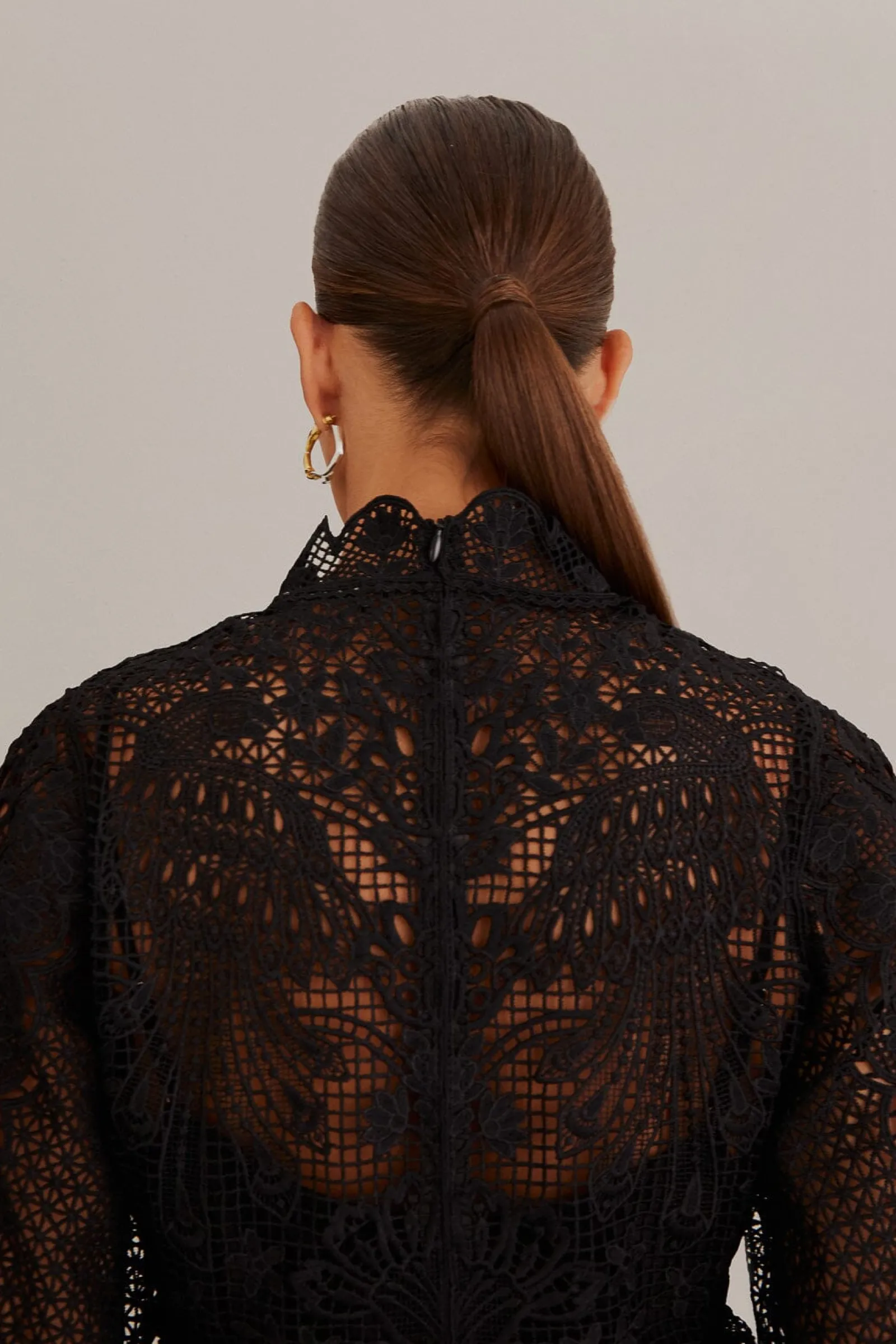 BLACK GUIPURE LONG SLEEVE BLOUSE