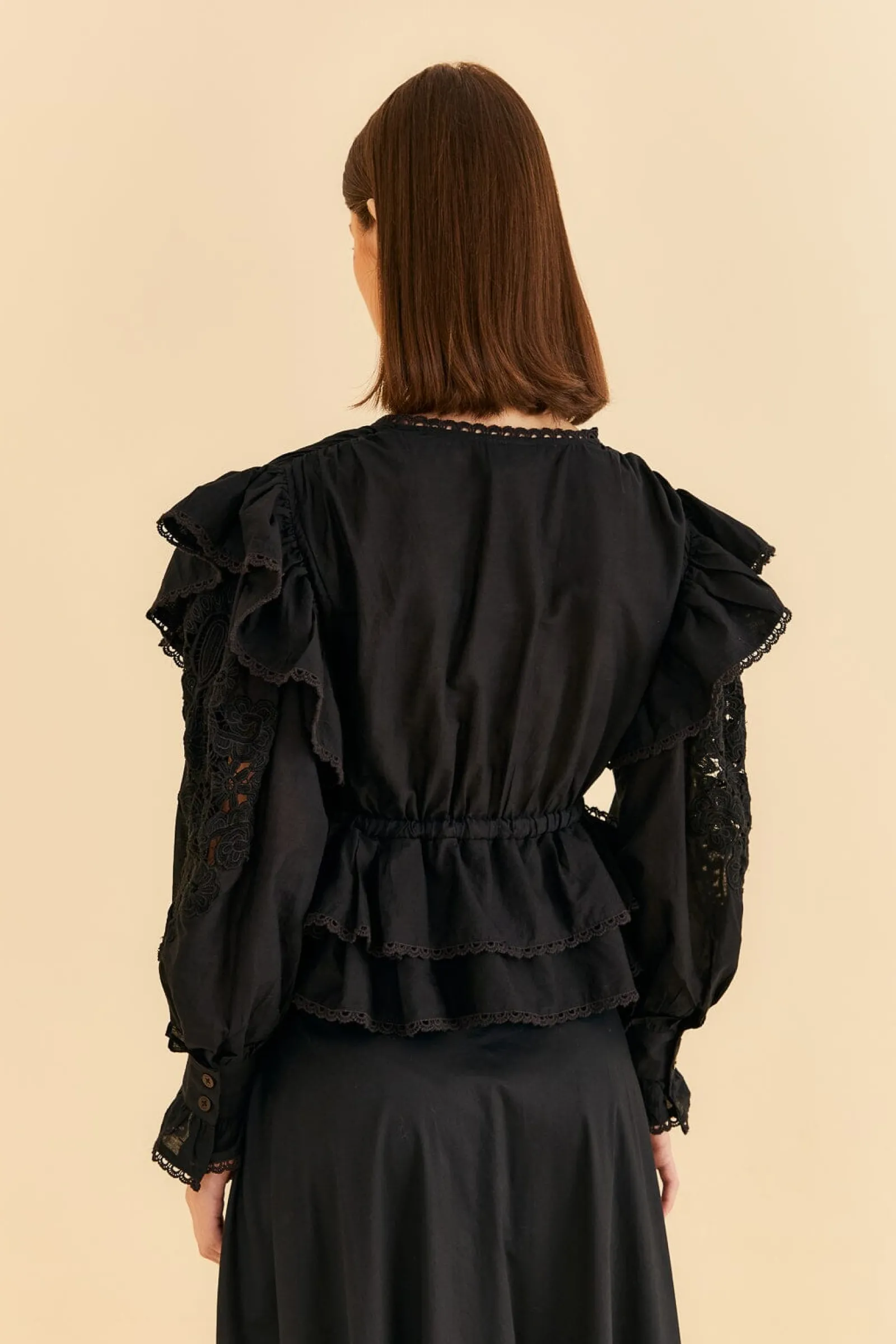 BLACK LONG SLEEVE V NECKLINE BLOUSE