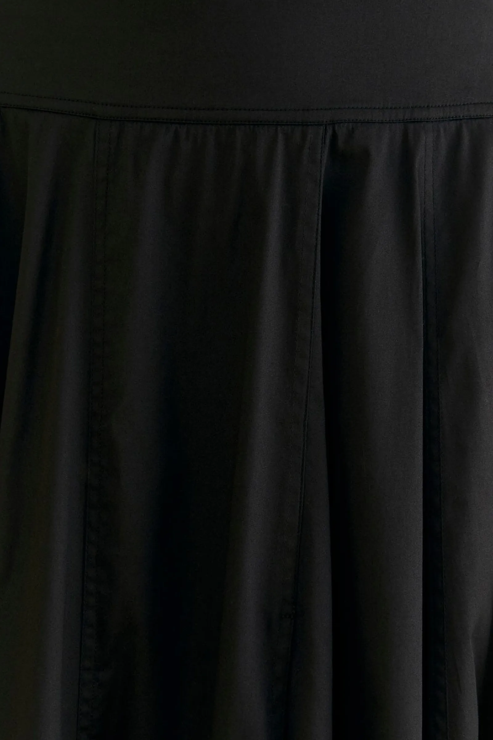 BLACK RUFFLE MAXI SKIRT