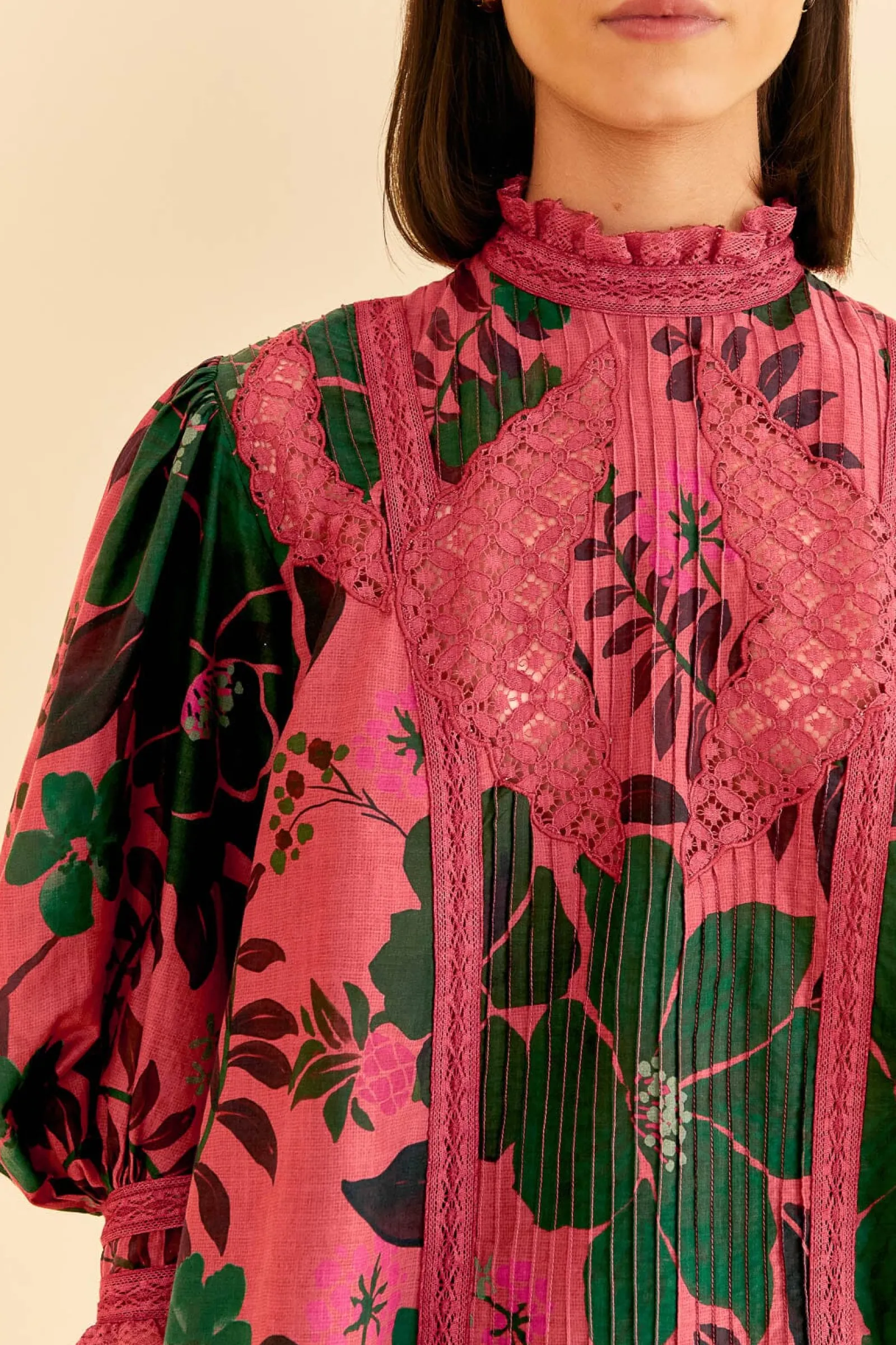 BLUSH FLORAL YARD BLOUSE