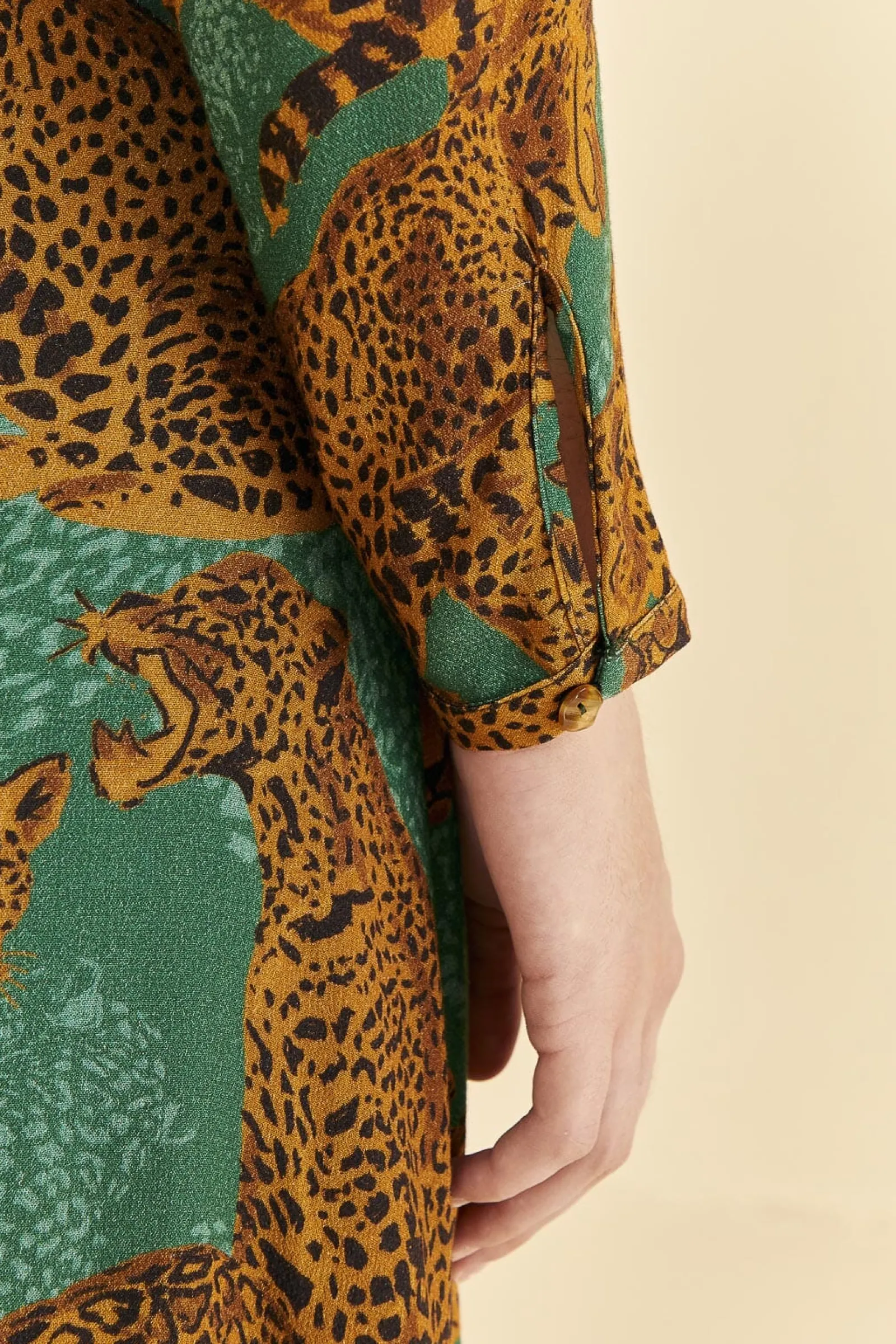 GREEN ARTSY LEOPARDS LONG SLEEVE MAXI DRESS