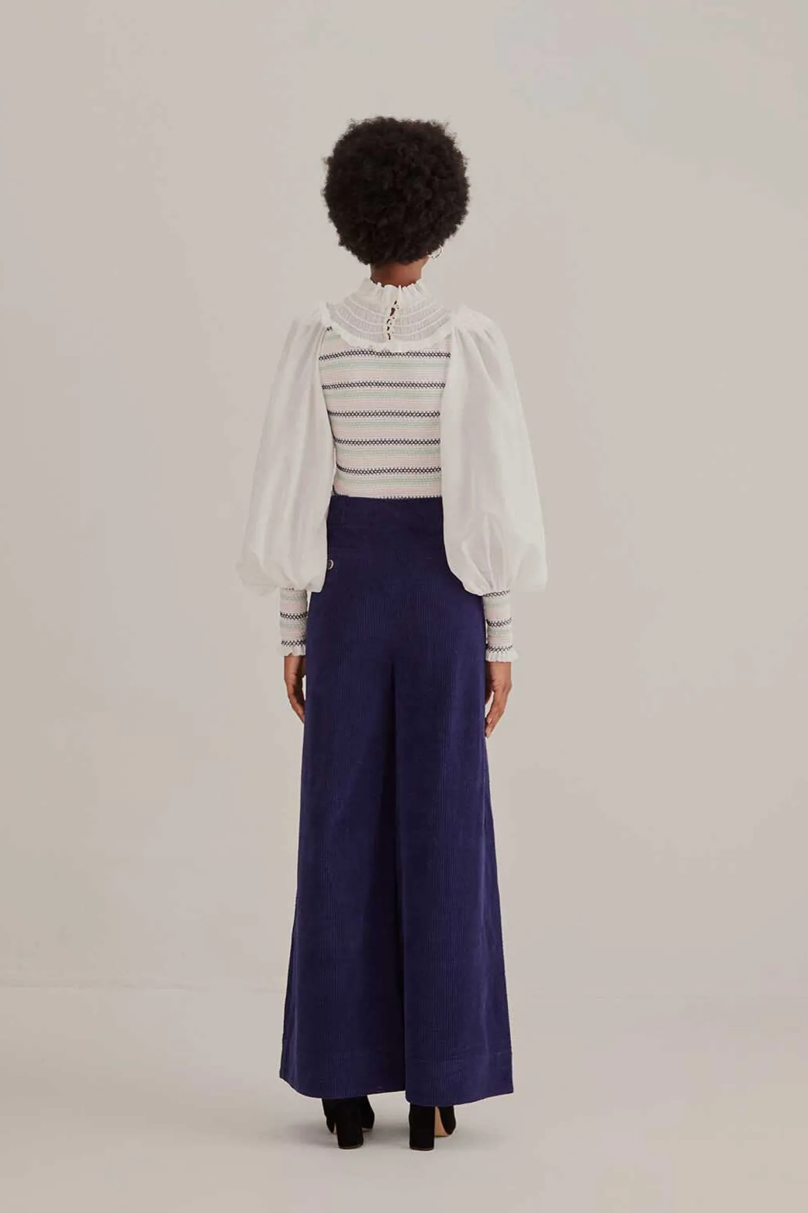 NAVY BLUE LOW WAISTED TAILORED PANTS