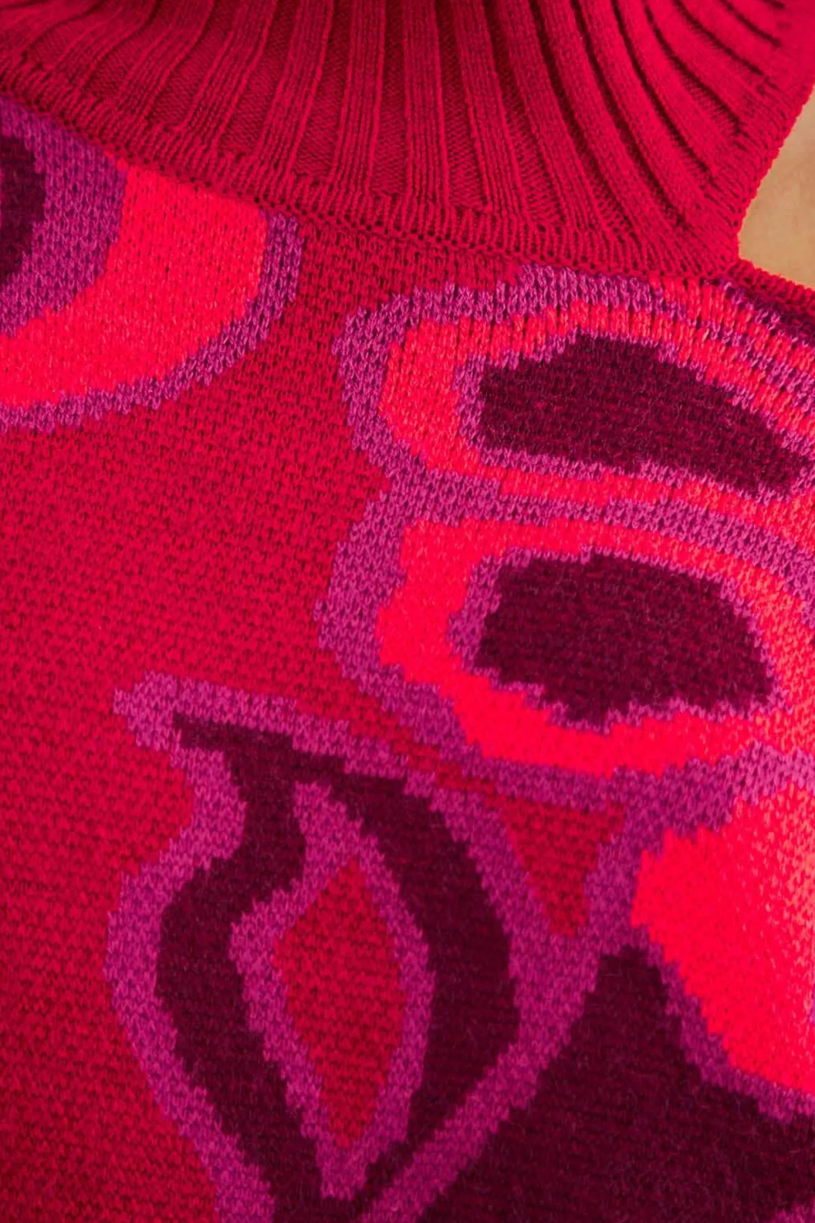 PINK BOLD FLORAL KNIT SWEATER