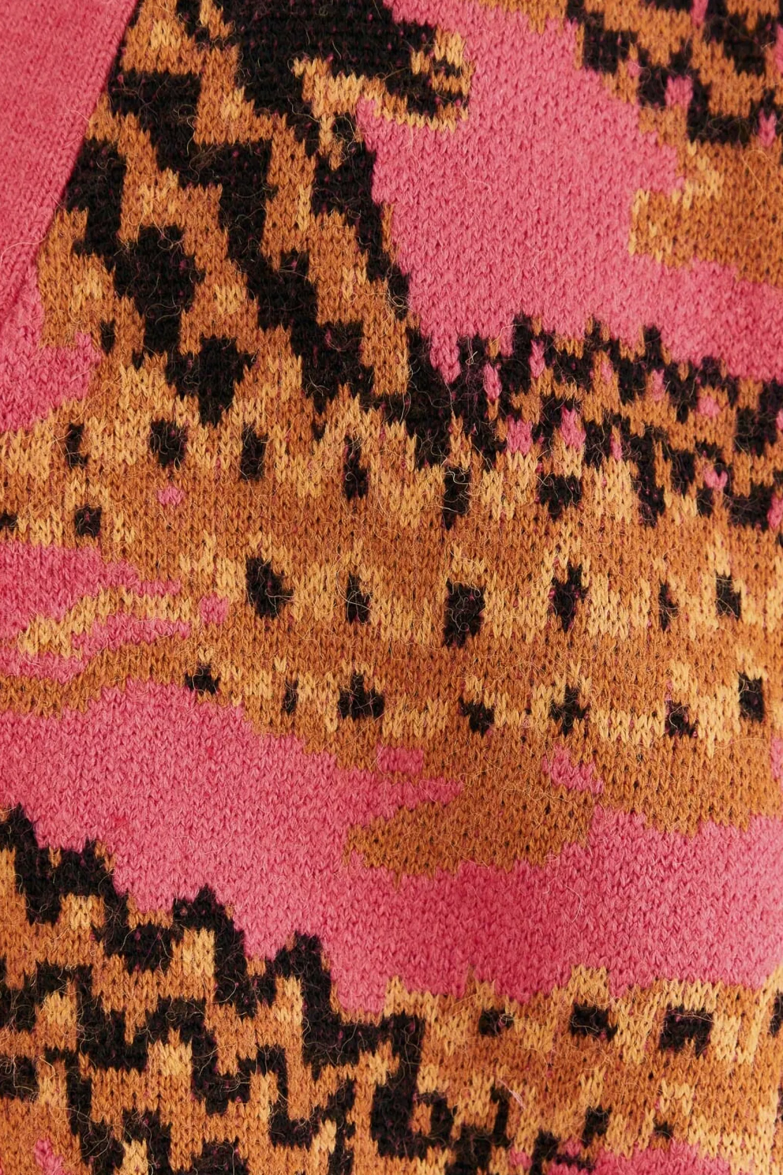 PINK CROCO KNIT CARDIGAN