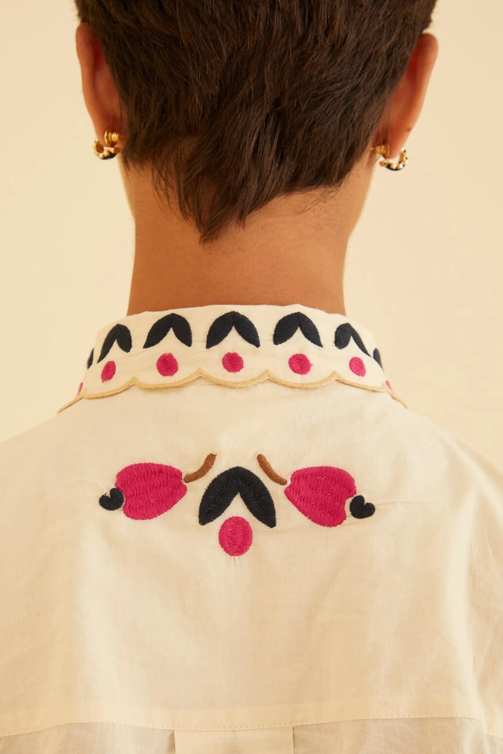 SAND PALMS PARADISE EMBROIDERED BLOUSE