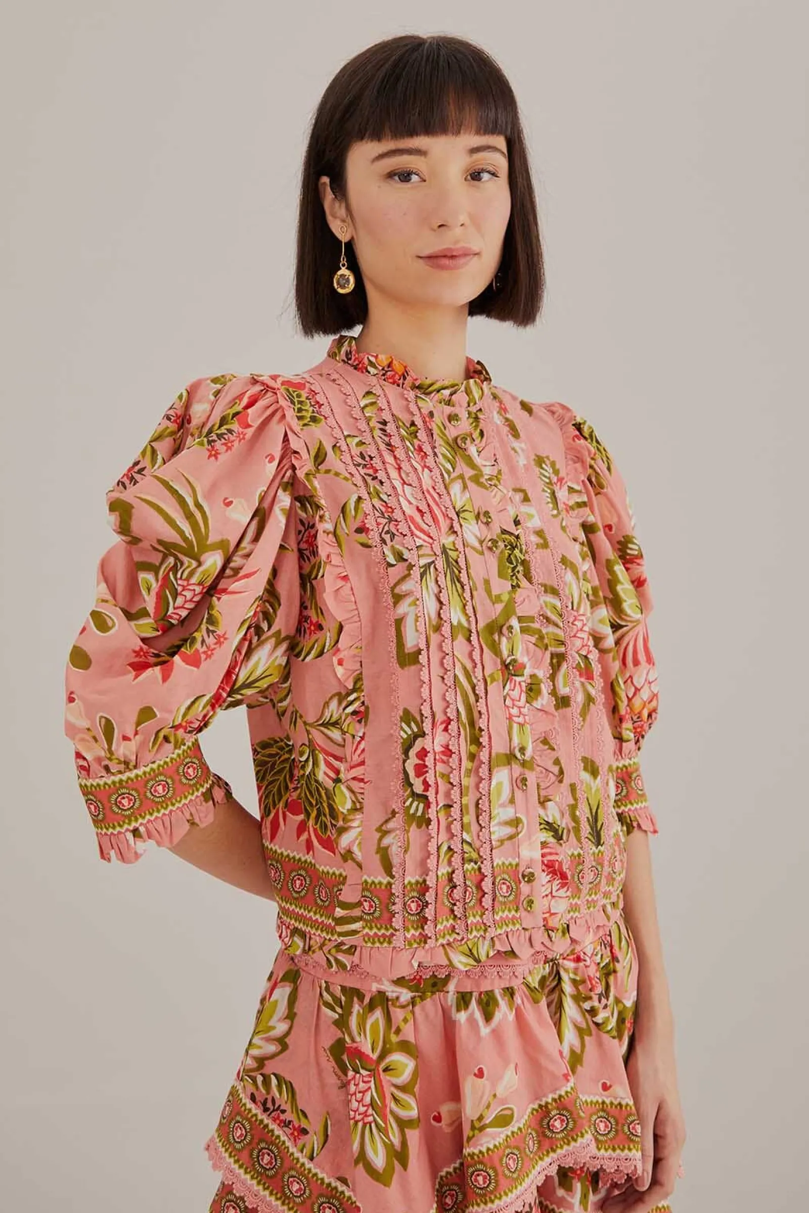  SOFT PINK AURA FLORAL SHORT SLEEVE BLOUSE