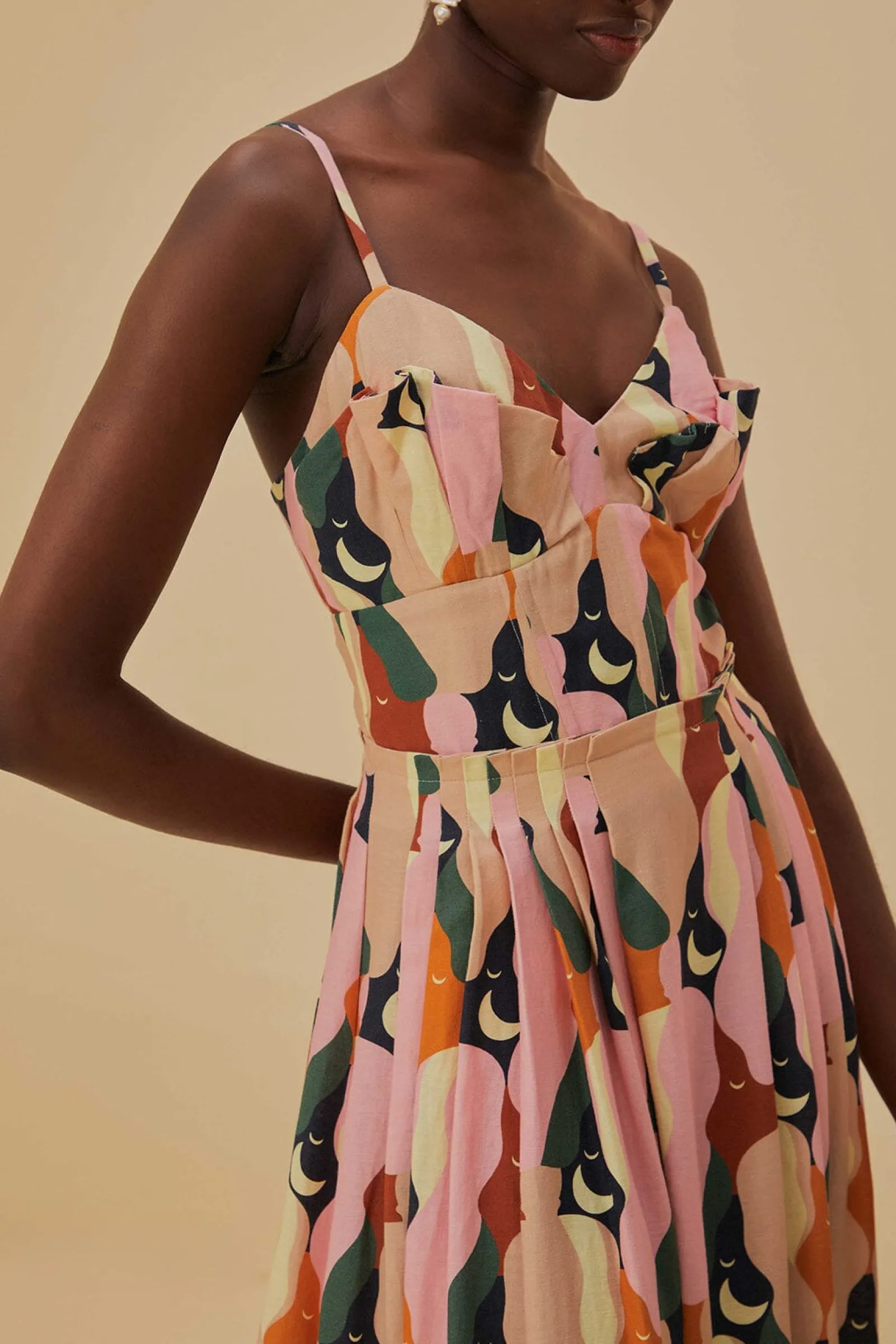 THE KISS MULTICOLOR SLEEVELESS MIDI DRESS