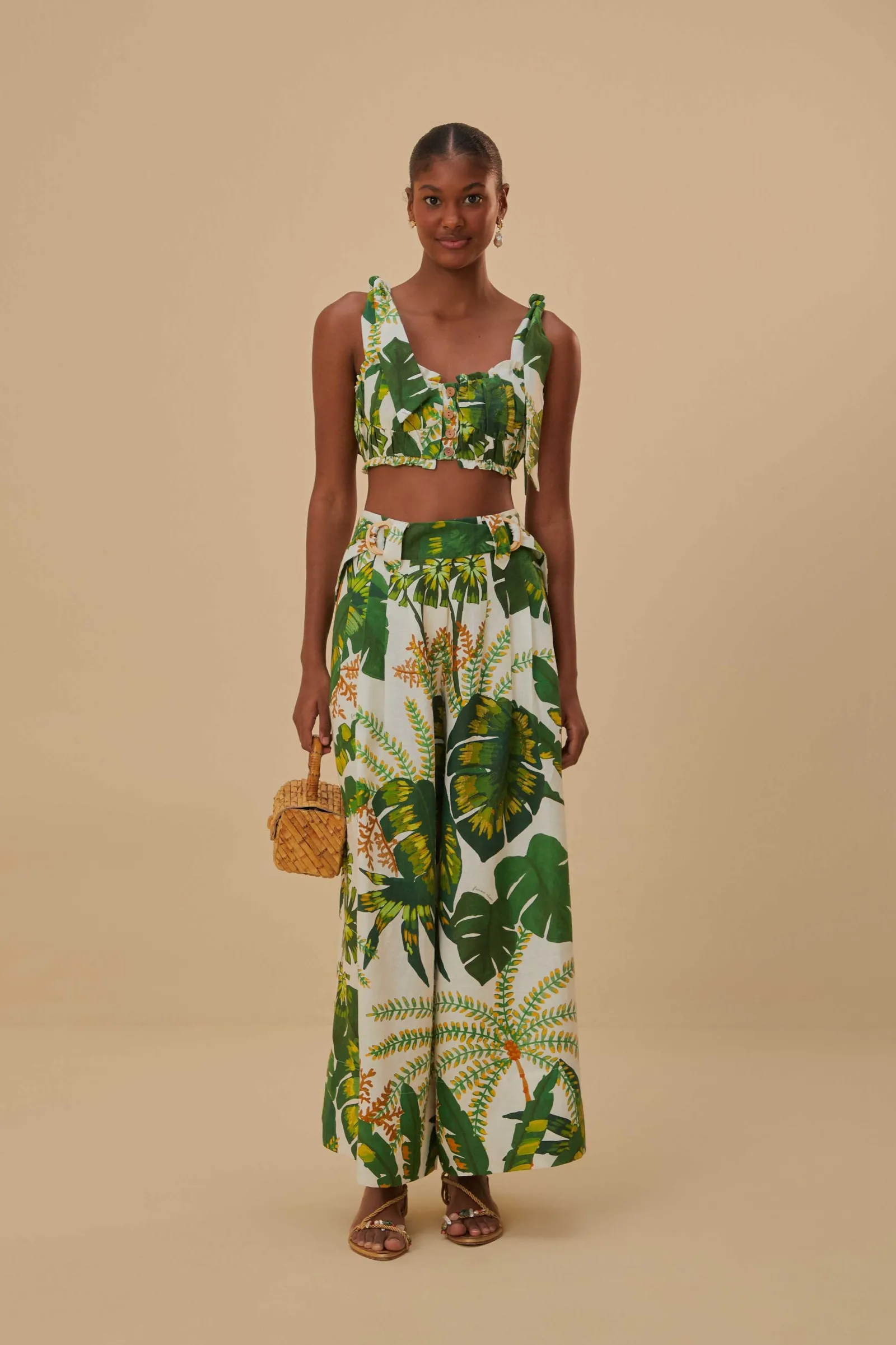 TROPICAL FOREST OFF-WHITE KNOT SLEEVELESS CROP TOP